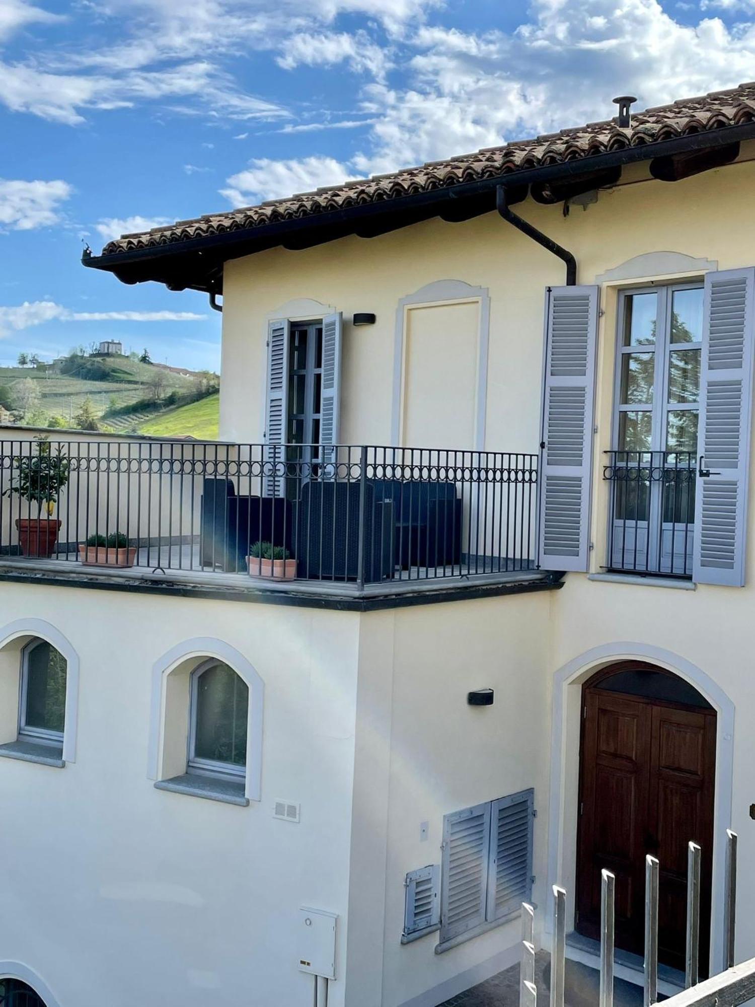 Albergo Castiglione Langhe Castiglione Tinella Exterior foto