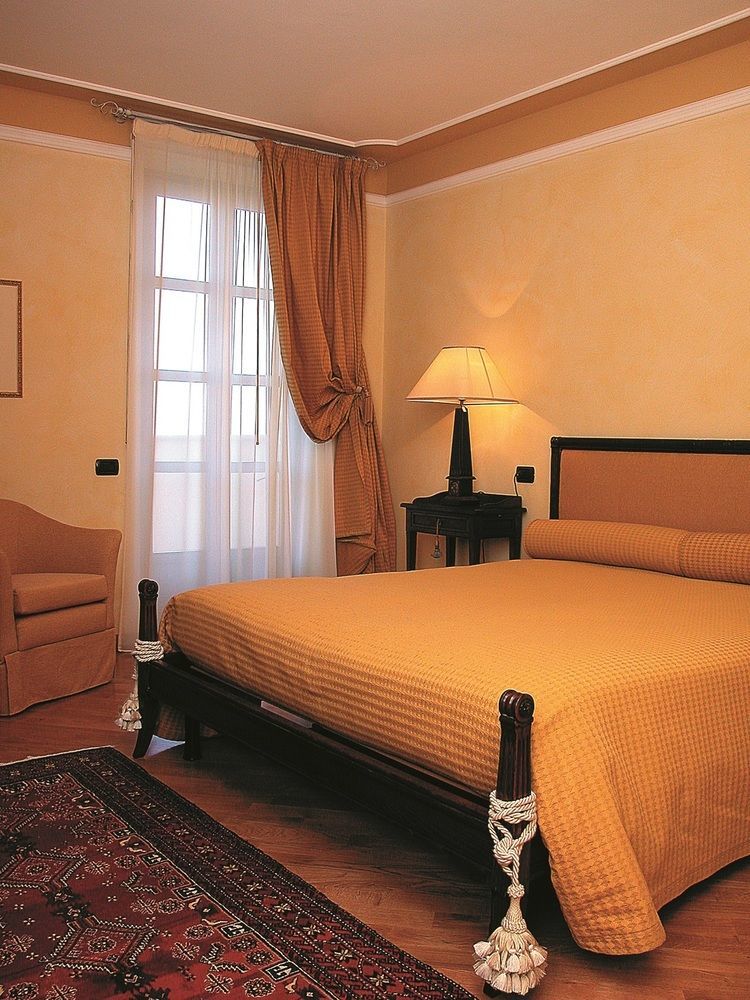 Albergo Castiglione Langhe Castiglione Tinella Exterior foto