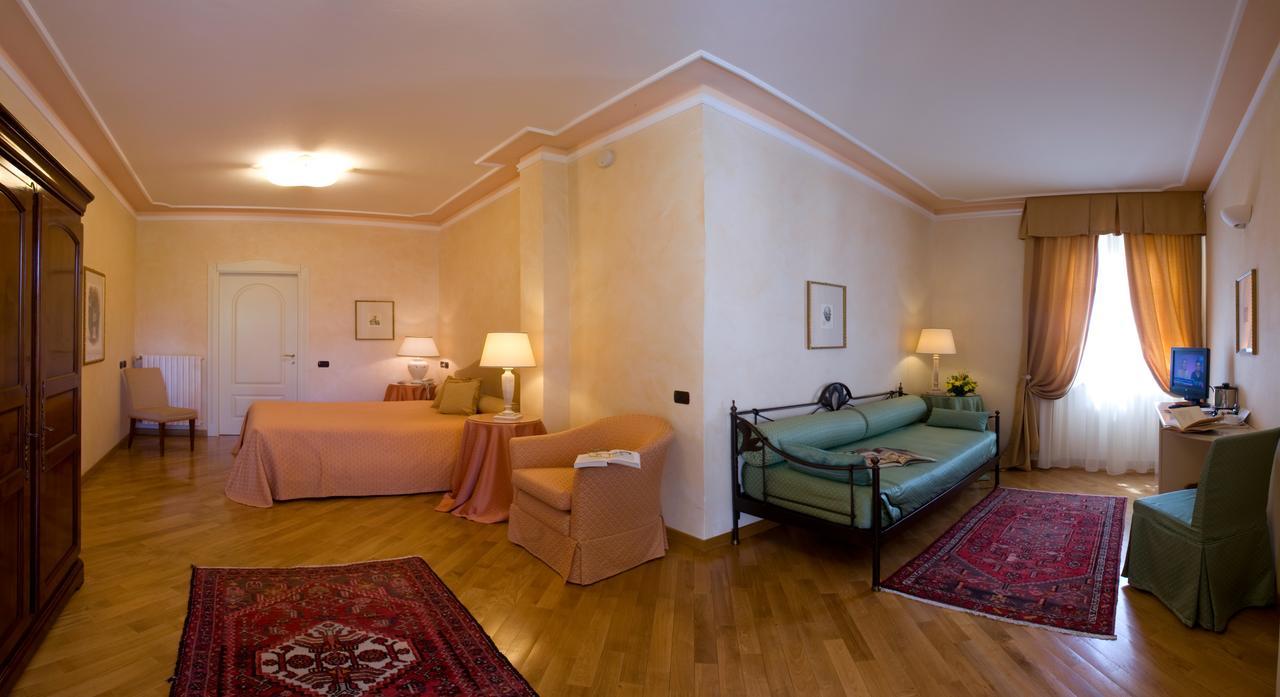 Albergo Castiglione Langhe Castiglione Tinella Exterior foto