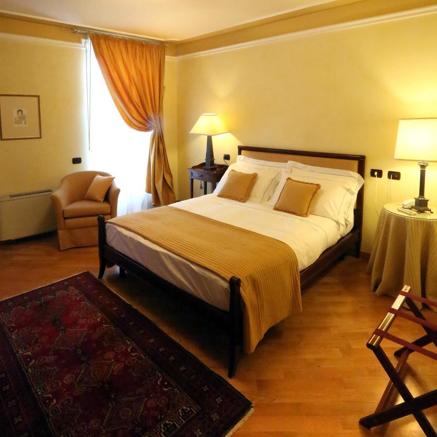 Albergo Castiglione Langhe Castiglione Tinella Exterior foto