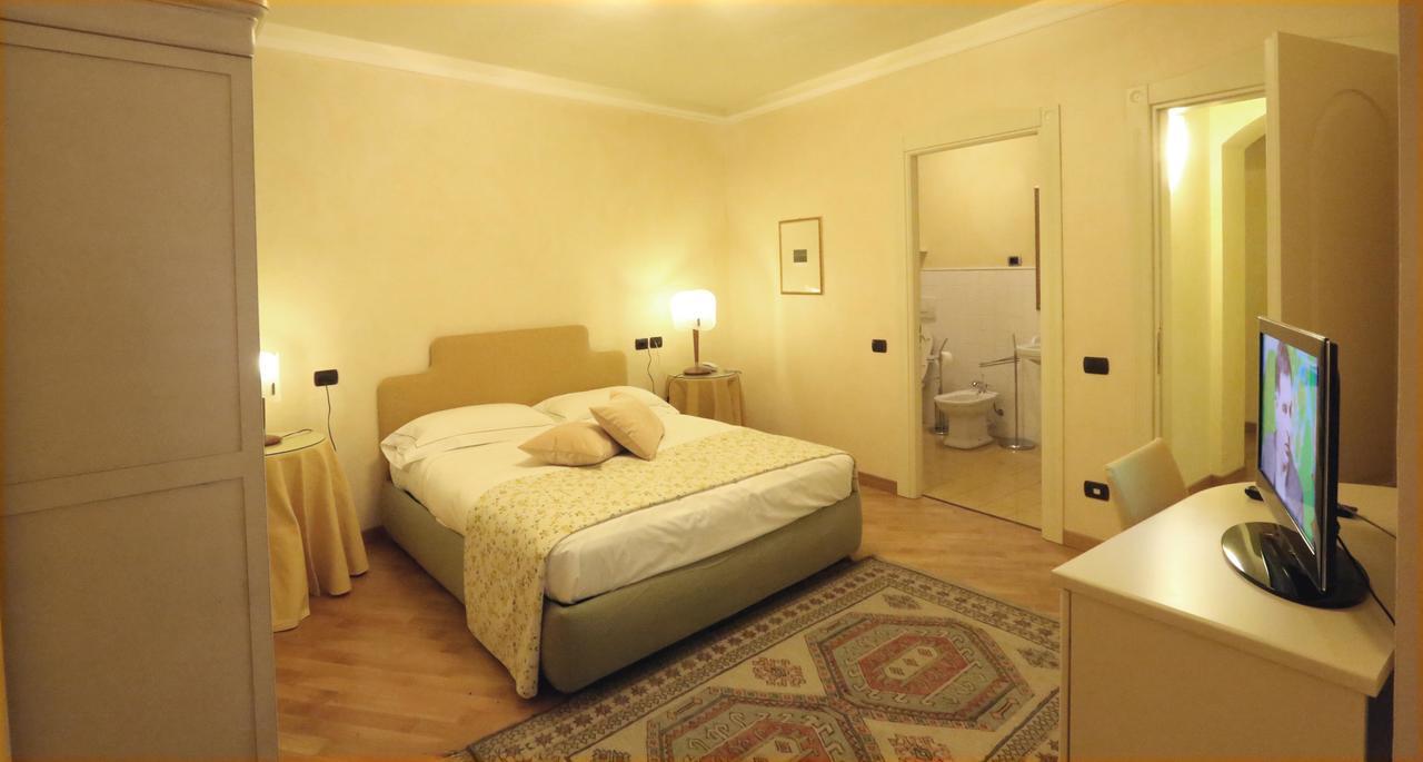 Albergo Castiglione Langhe Castiglione Tinella Exterior foto